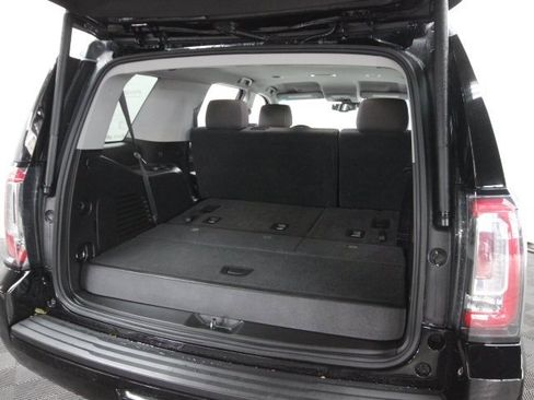 Used 2018 GMC Yukon SLE w/ SLE Value Package image 8