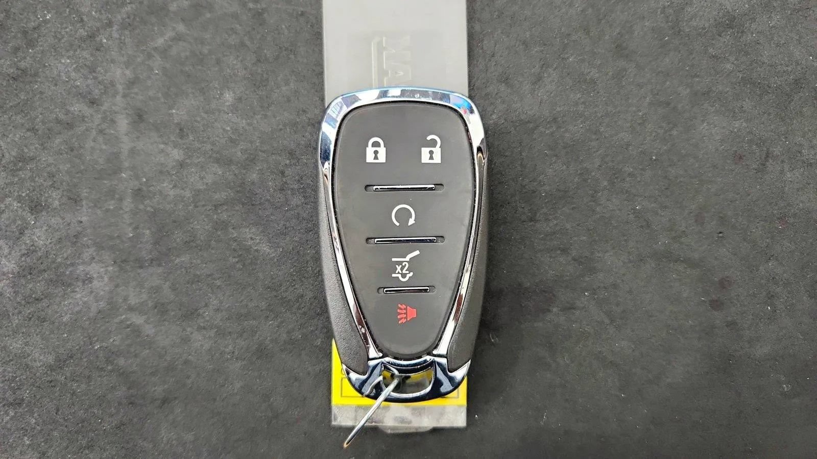 Used 2023 Chevrolet Traverse LT FWD image 13