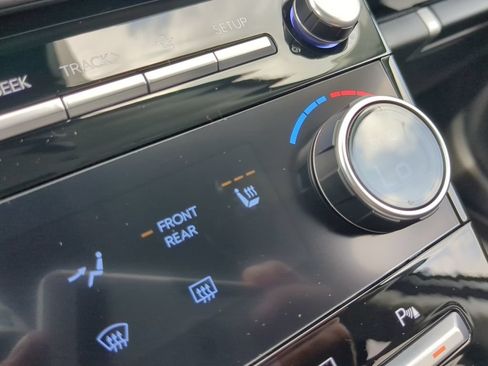 Certified 2025 Hyundai Santa Fe XRT AWD/4WD image 19