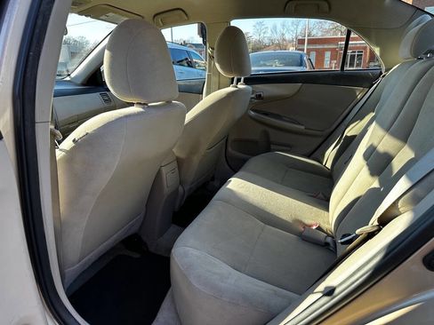 Used 2013 Toyota Corolla image 9