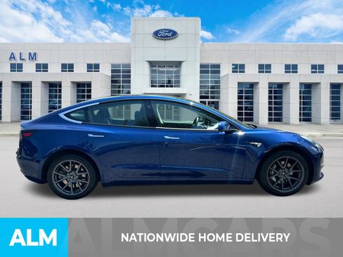 Used 2020 Tesla Model 3 Standard Range Plus RWD image 4