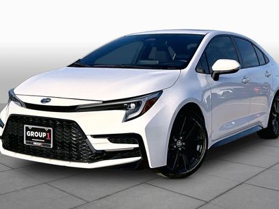 Used 2023 Toyota Corolla SE w/ SE Package