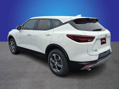 New 2024 Chevrolet Blazer LT w/ Driver Confidence Package FWD image 4