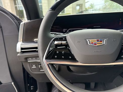 New 2026 Cadillac Escalade ESV Sport w/ LPO, Floor Liner Package image 29