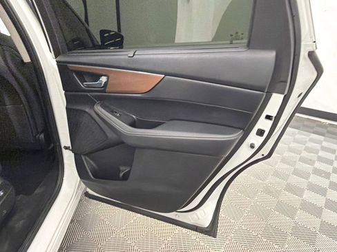 Used 2022 Acura MDX FWD w/ Technology Package image 17