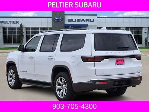 Used 2022 Jeep Wagoneer Series II AWD/4WD image 4