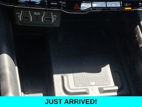 Used 2023 Dodge Durango R/T AWD/4WD image 27