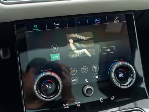 Used 2018 Land Rover Range Rover Velar image 27