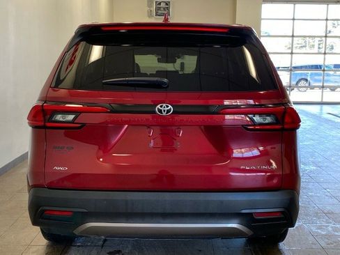 Used 2024 Toyota Grand Highlander Platinum image 8