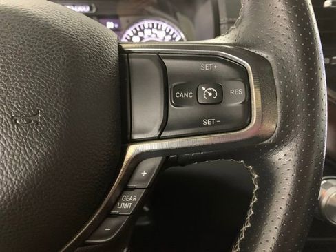 Used 2022 RAM 1500 4x4 Crew Cab image 21