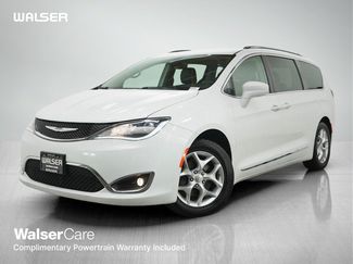 Used 2018 Chrysler Pacifica Touring-L w/ Tire & Wheel Group FWD video 1