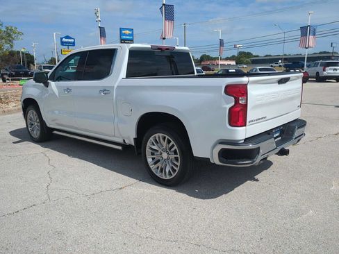 Used 2024 Chevrolet Silverado 1500 LTZ AWD/4WD image 6