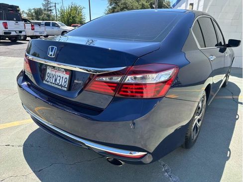 Used 2016 Honda Accord LX image 7