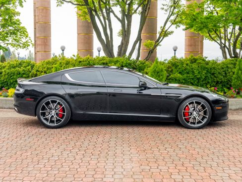 Used 2016 Aston Martin Rapide S image 45