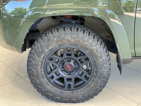 Used 2020 Toyota 4Runner TRD Pro AWD/4WD image 12