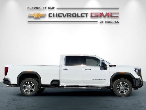 New 2026 GMC Sierra 3500 SLT w/ SLT Premium Package image 2