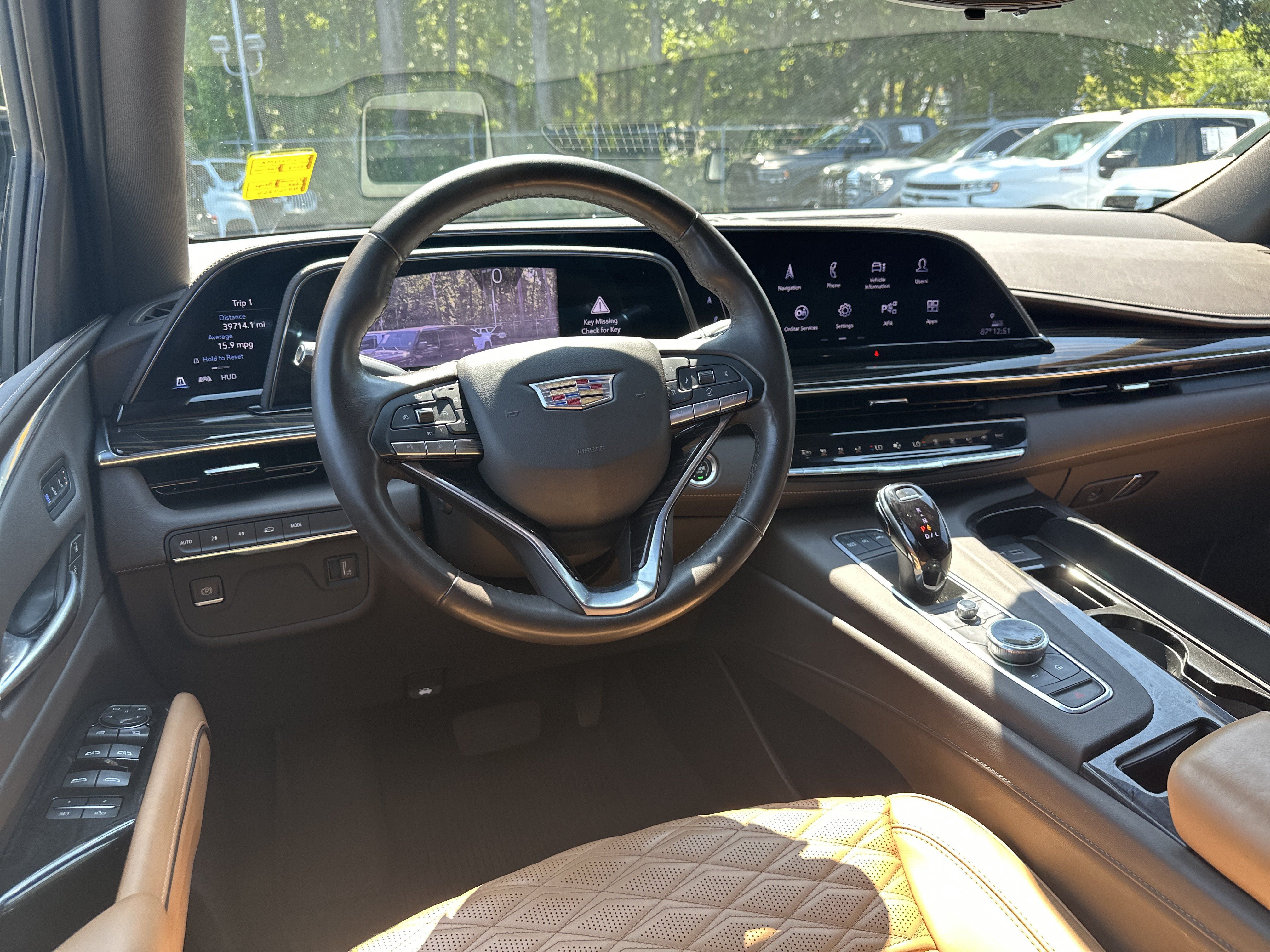 Used 2022 Cadillac Escalade ESV Premium Luxury AWD/4WD image 26