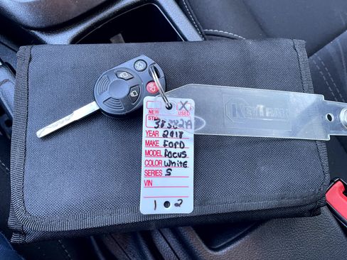 Used 2018 Ford Focus S image 21