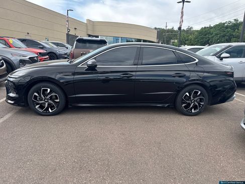 Certified 2024 Hyundai Sonata SEL FWD image 11