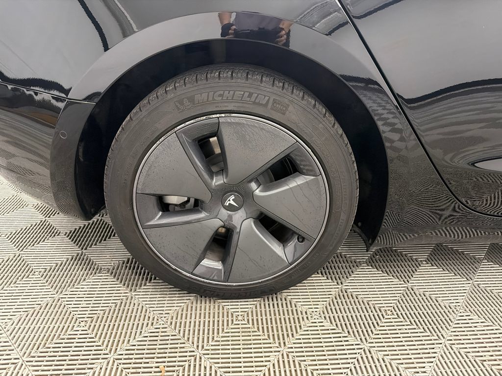 Used 2021 Tesla Model 3 Long Range AWD/4WD image 18