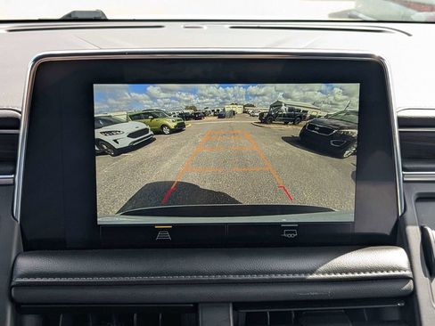 Used 2023 Chevrolet Suburban LT image 26