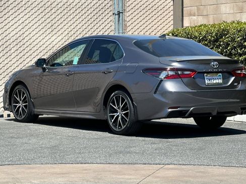 Used 2024 Toyota Camry SE FWD image 6