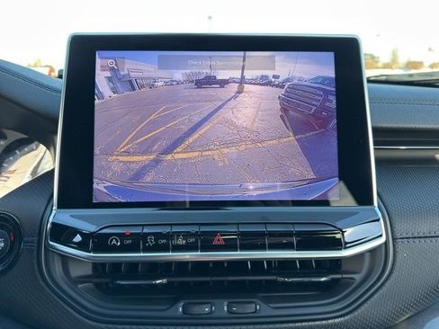 New 2026 Jeep Compass Latitude image 42