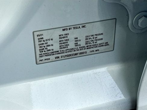 Used 2021 Tesla Model Y Long Range AWD/4WD image 30