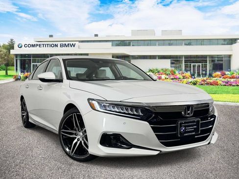 Used 2021 Honda Accord Touring image 1