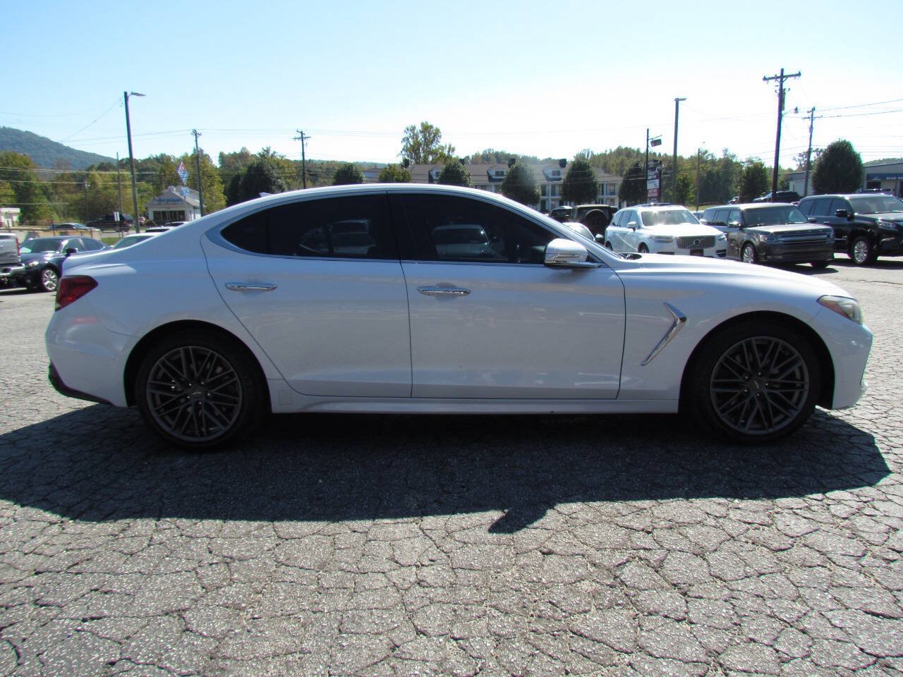 Used 2019 Genesis G70 2.0T Advanced RWD image 6