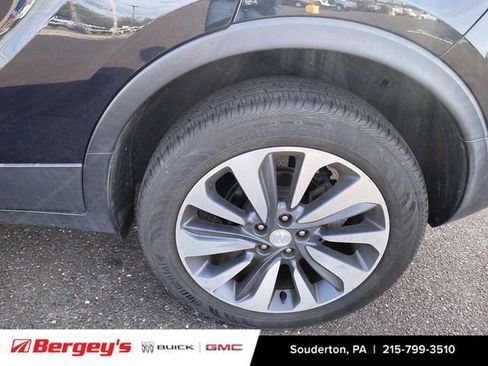 Certified 2022 Buick Encore Preferred w/ Safety Package image 7