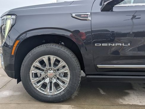 New 2026 GMC Yukon XL Denali w/ Sun & Power Step Package image 10