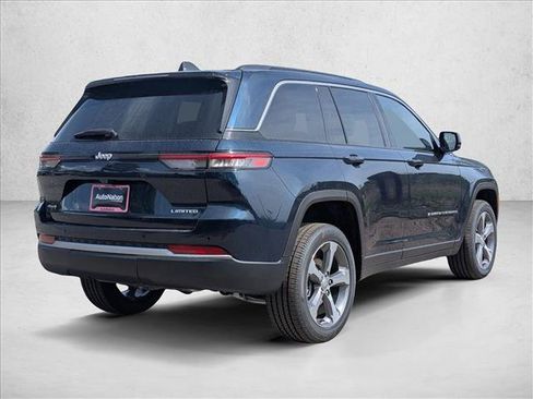 New 2026 Jeep Grand Cherokee Limited AWD/4WD image 2