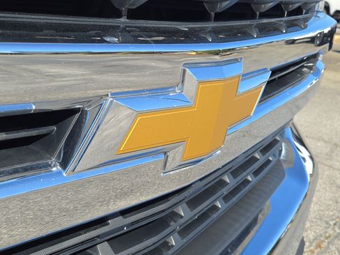 Used 2022 Chevrolet Silverado 1500 LT image 6