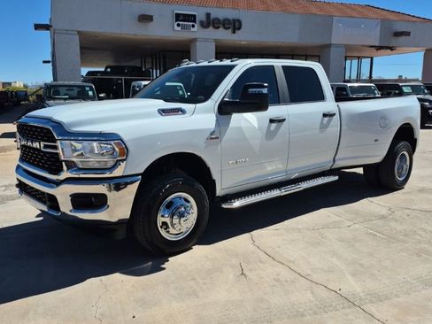Used 2024 RAM 3500 Big Horn AWD/4WD image 1