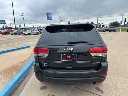 Used 2021 Jeep Grand Cherokee Laredo image 14