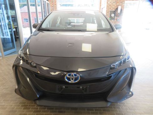 Used 2018 Toyota Prius Prime Premium FWD image 62