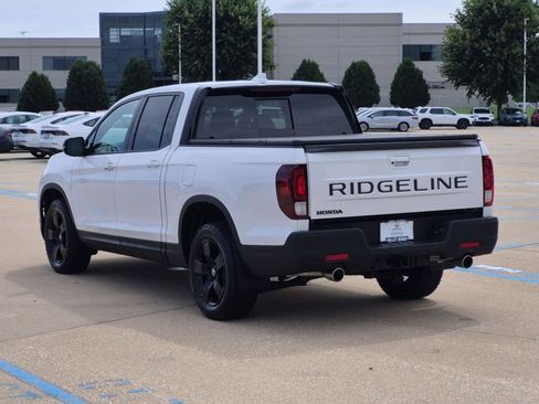 Used 2024 Honda Ridgeline Black Edition image 8