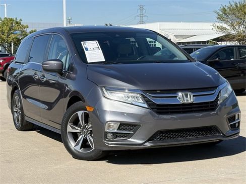 Used 2019 Honda Odyssey Touring image 2