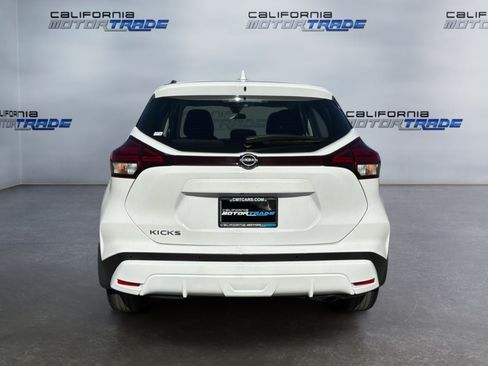 Used 2024 Nissan Kicks S FWD image 6