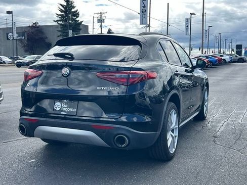 Used 2019 Alfa Romeo Stelvio Ti Sport w/ Quick Order Package 22S Sport AWD/4WD image 7
