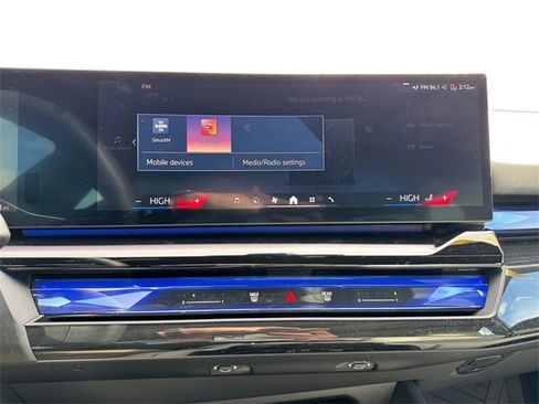 Used 2025 BMW i5 xDrive40 w/ Premium Package image 14