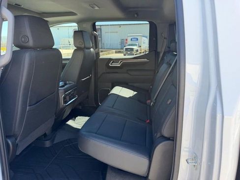 Used 2025 Chevrolet Silverado 1500 LTZ w/ LTZ Premium Package AWD/4WD image 7