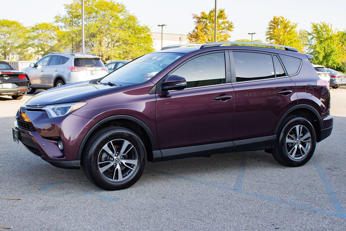 Used 2017 Toyota RAV4 XLE FWD image 4