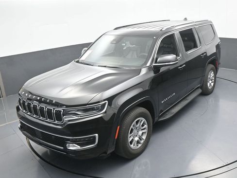 Used 2024 Jeep Wagoneer 2WD image 50