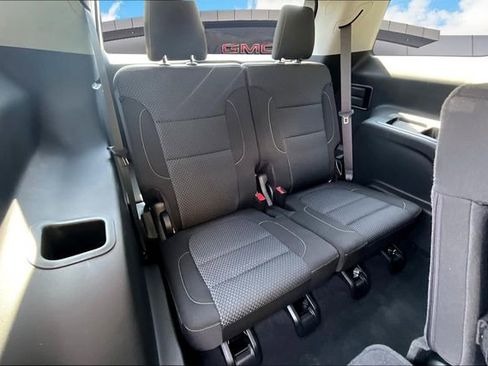 Certified 2023 GMC Acadia SLE image 29