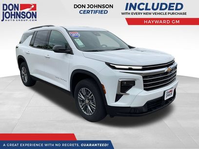 Used 2025 Chevrolet Traverse LT