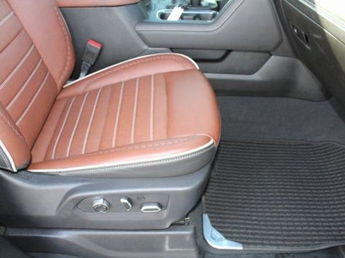 Used 2024 GMC Sierra 1500 Denali Ultimate image 16