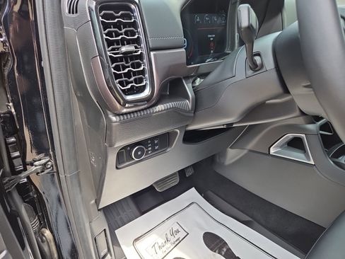 Certified 2025 Ford Ranger Lariat w/ Chrome Accent Package AWD/4WD image 24