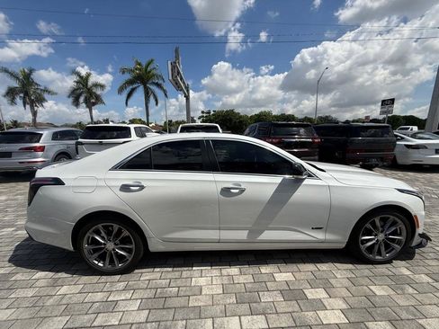 Used 2022 Cadillac CT4 Premium Luxury RWD image 9
